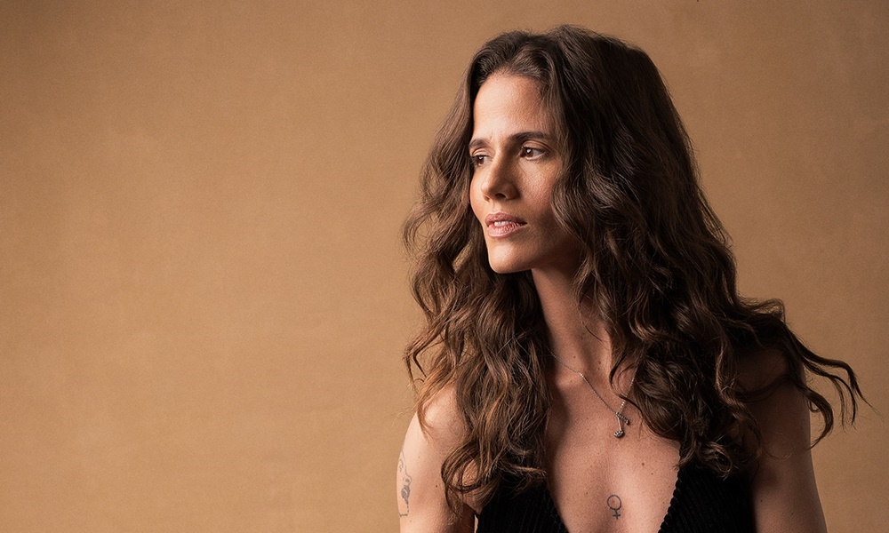 Show de Alanis Morissete em Curitiba terá Ana Cañas como abertura