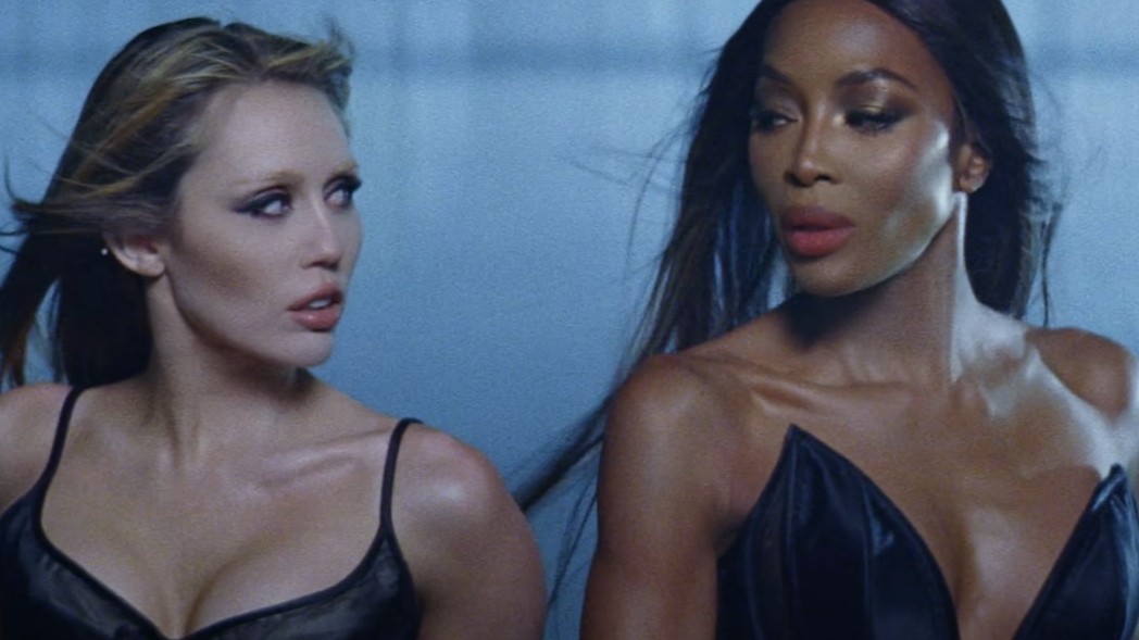 Miley Cyrus lança clipe para "Every Girl You've Ever Loved" com Naomi Campbell