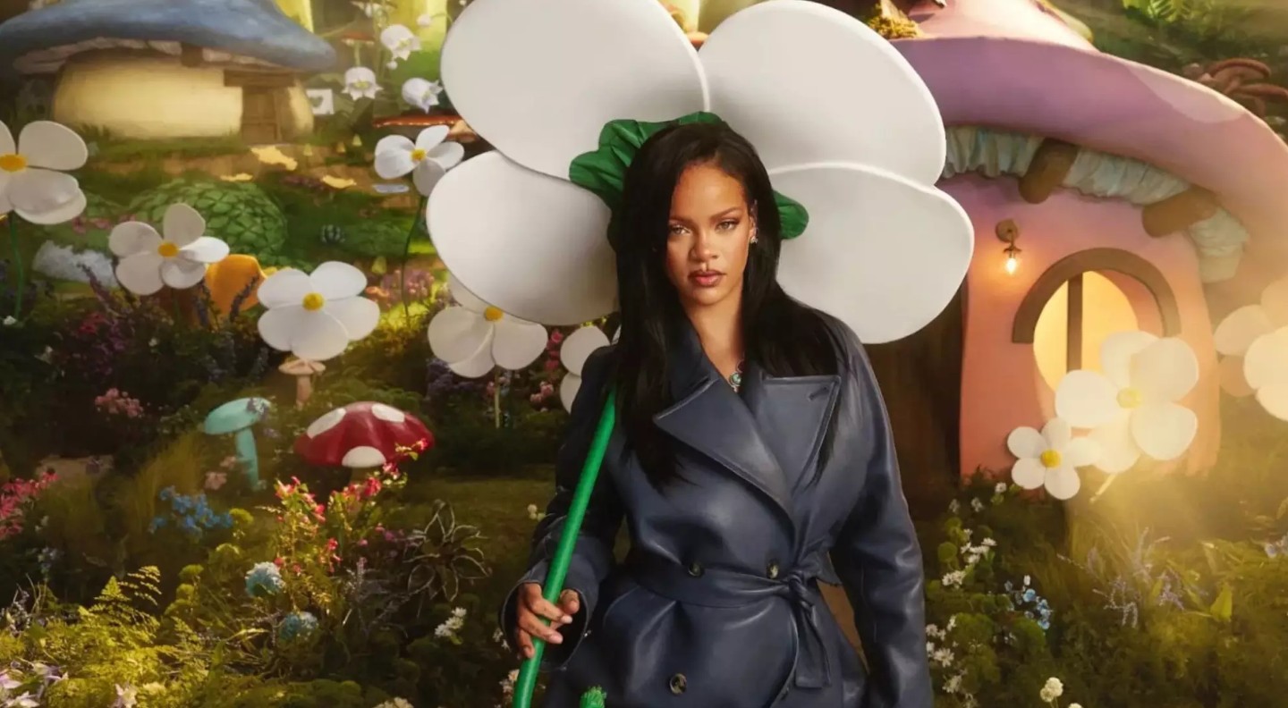 Rihanna lança o single "Friend Of Mine", trilha sonora de "Smurfs