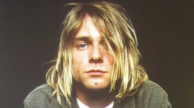 Dois fios de cabelo de Kurt Cobain vão a leilão de rock underground