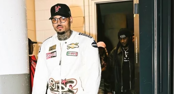 Chris Brown é preso em hotel no Reino Unido por suposta agressão a produtor