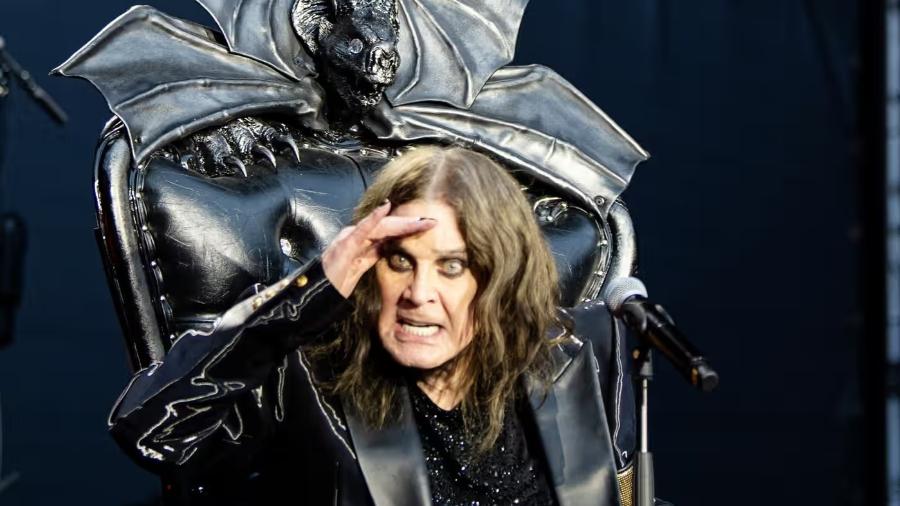 Ozzy Osbourne, cantor do Black Sabbath e pioneiro do heavy metal, morre aos 76 anos